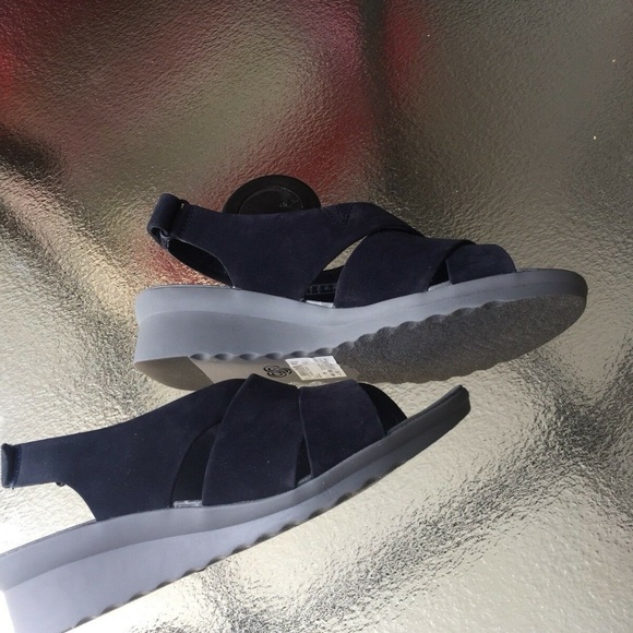 clarks cloudsteppers navy